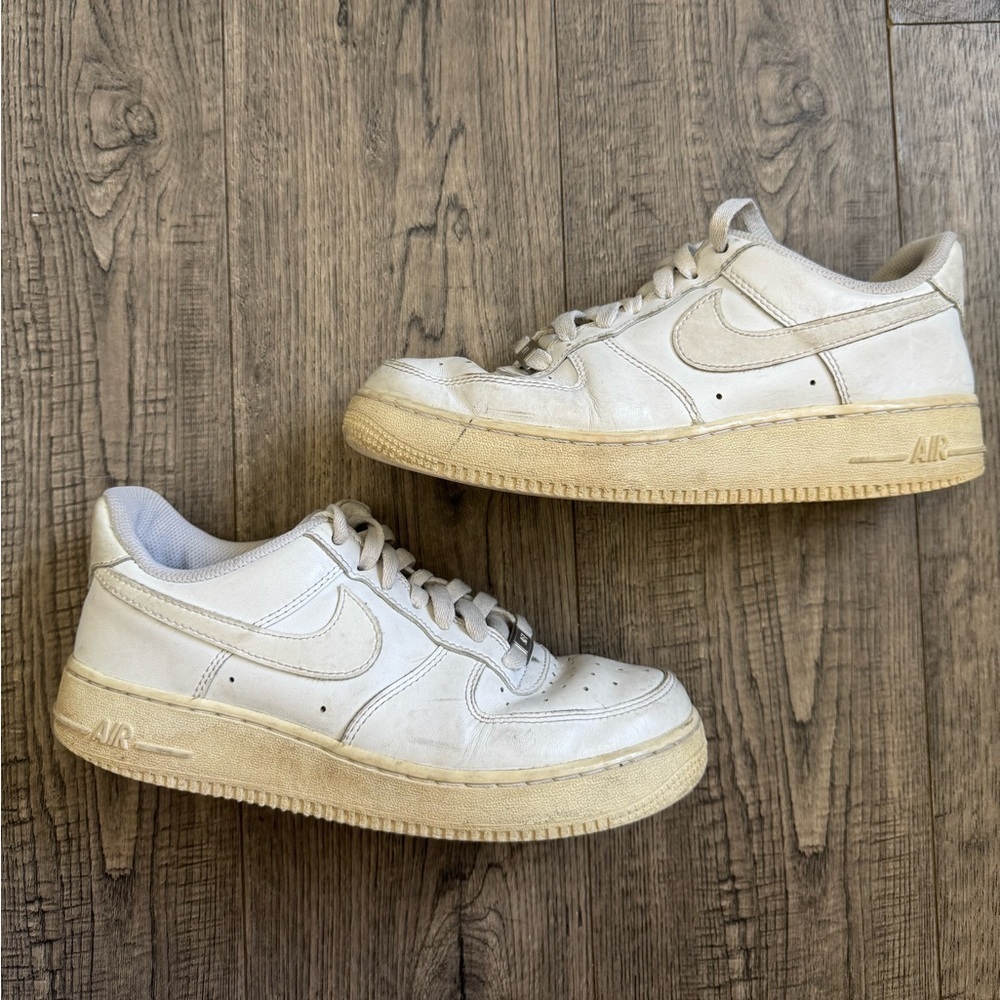 Nike Air Force 1- Triple White- Women’s 7.5